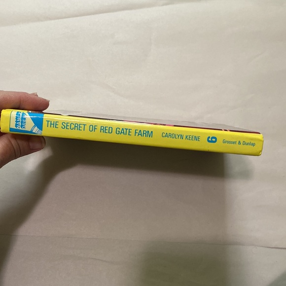 Nancy Drew The Secret of Red Gate Farm Hardback Book by Carolyn Keene - Picture 3 of 7